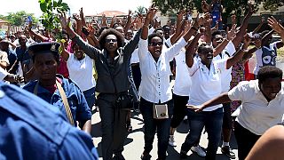 Women join anti-Nkurunziza protests in Burundi