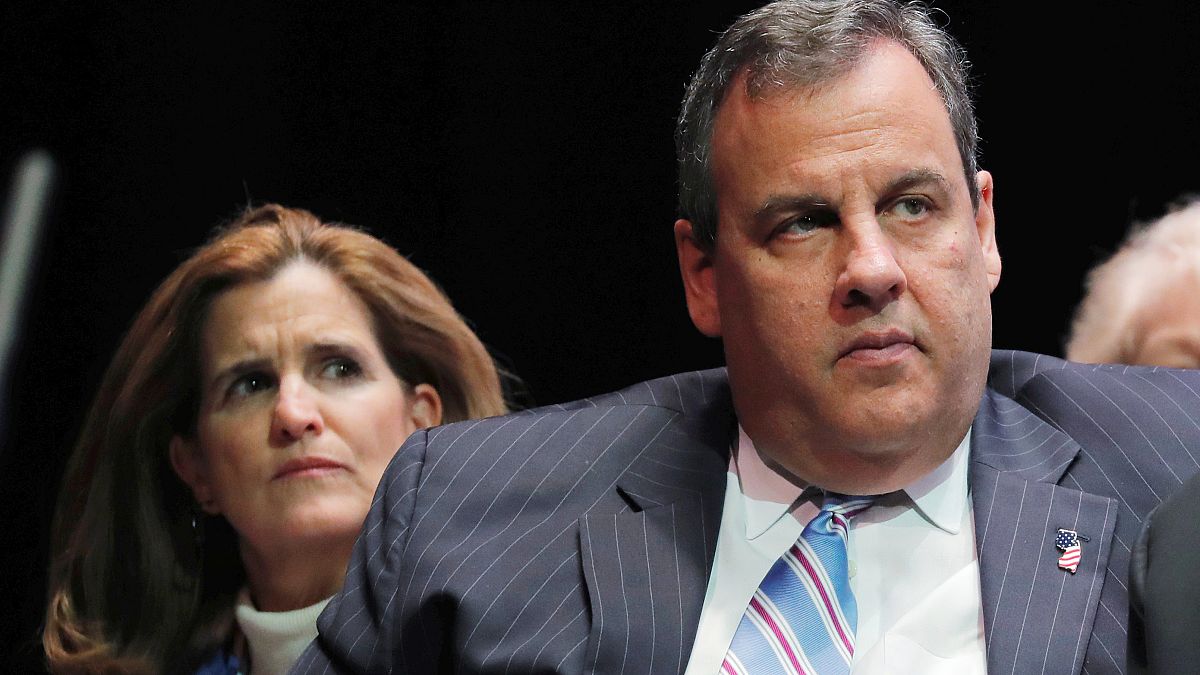 Image: Former New Jersey Governor Chris Christie and his wife, Mary Pat, li