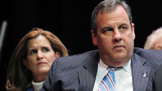 Image: Former New Jersey Governor Chris Christie and his wife, Mary Pat, li