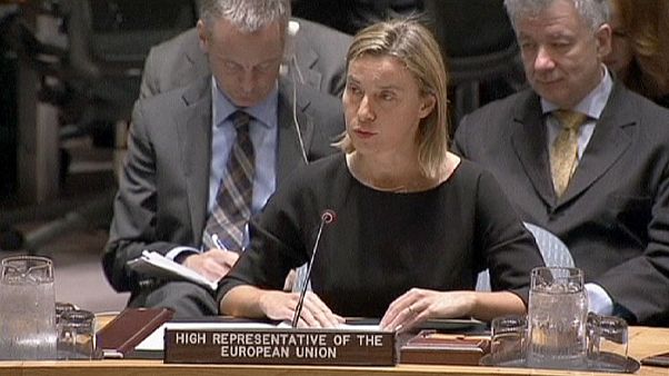 Emergenza migranti: l'Europa vuole una risoluzione ONU per combattere gli scafisti Emergenza migranti: l'Europa vuole una risoluzione ONU per combattere gli scafisti