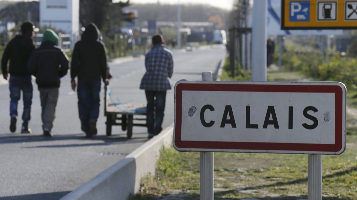 برخورد خشونت آمیز پلیس فرانسه با پناهجویان در منطقه کاله