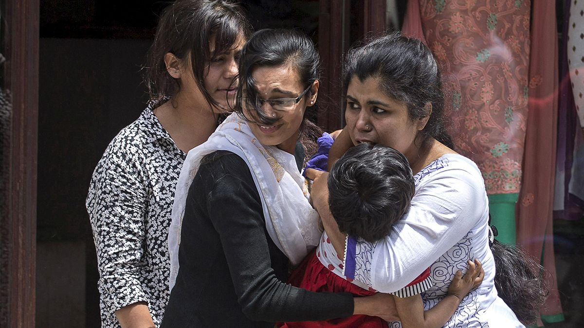Nepal earthquake: Panic in Kathmandu as locals attempt mass exodus