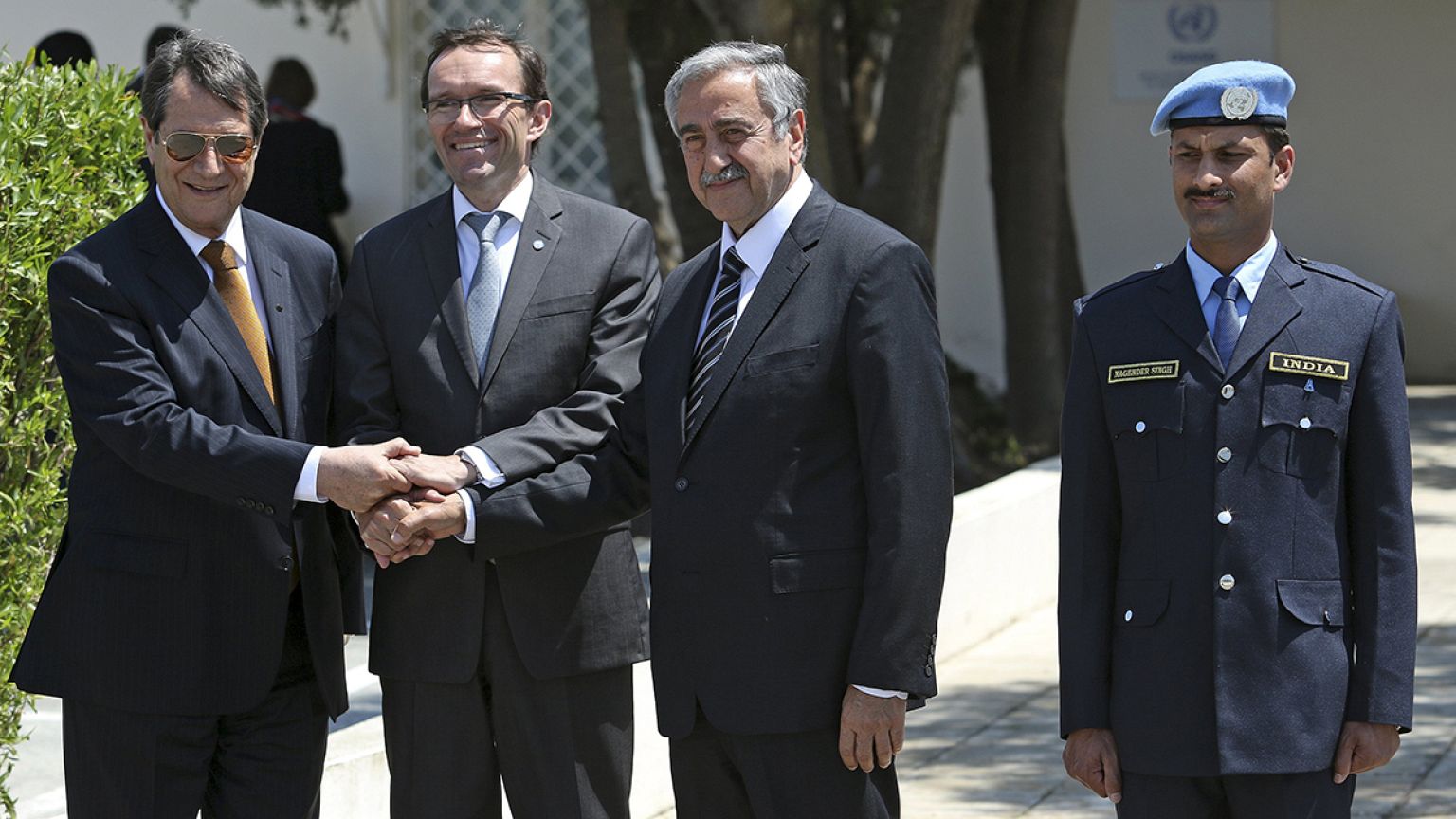 Κύπρος: Χάρτης ναρκοπεδίων και άρση διατυπώσεων τα πρώτα Μέτρα Οικοδόμησης Εμπιστοσύνης