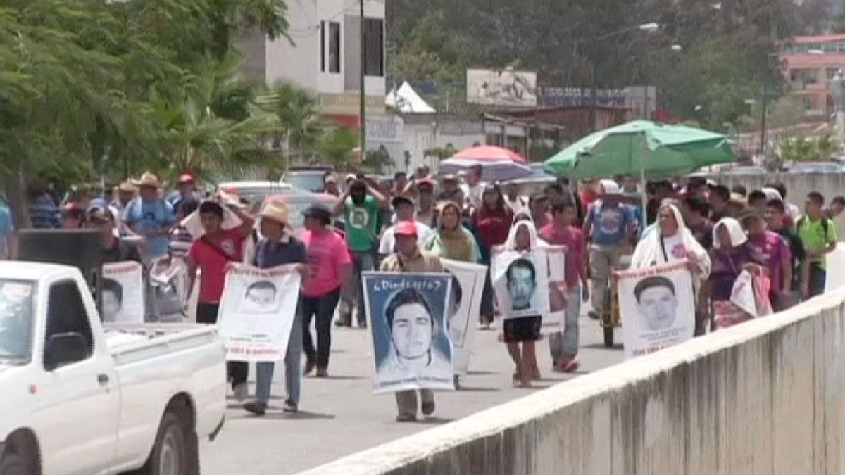 Meksikalı kayıp yakınları sokağa çıktı
