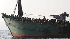 Ασία: Χιλιάδες μετανάστες εγκλωβισμένοι σε πλοιάρια
