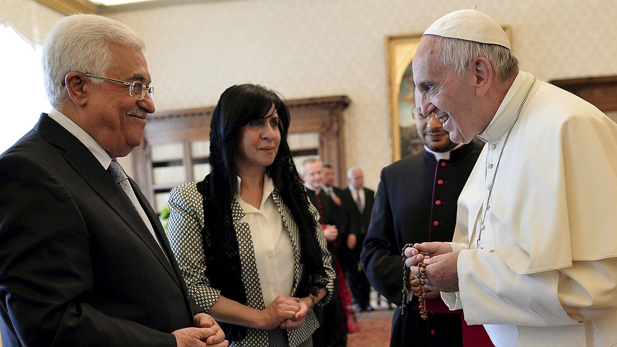 El Papa recibe a Mahmud Abás antes de canonizar a dos monjas palestinas