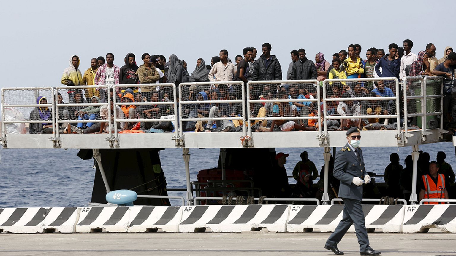Méditerranée : plus de 400 migrants secourus au large des côtes italiennes