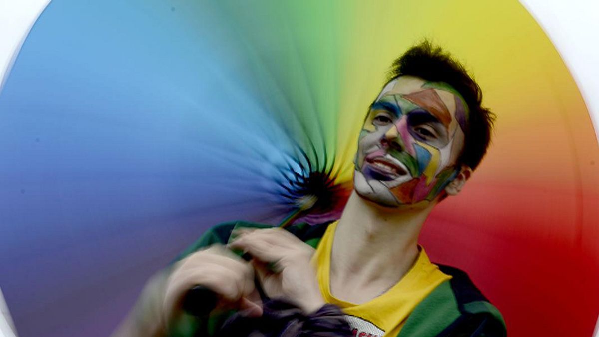 Международный день борьбы с гомофобией отметило гей-сообщество Москвы и Санкт-Петербурга