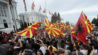 Skopje, i manifestanti anti- Gruevski in sit in davanti la sede del governo