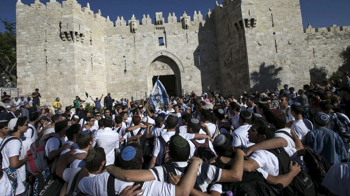 Clashes erupt amid "Jerusalem Day" celebrations