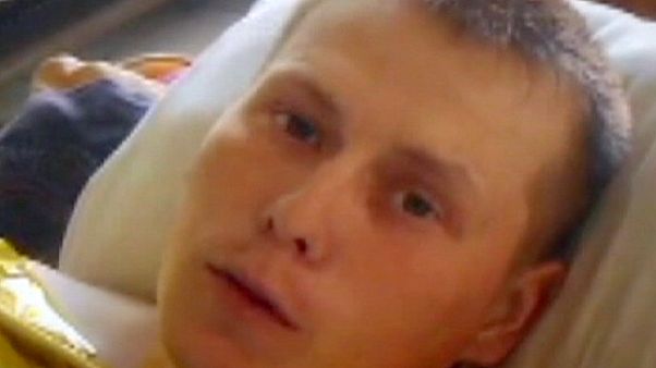 Ukraine : vidéo d'un des deux soldats présumés russes arrêtés dans l'est Ukraine : vidéo d'un des deux soldats présumés russes arrêtés dans l'est