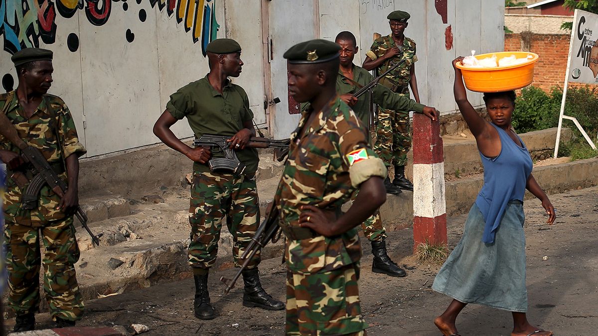 Burundi: gunfire rings out as army attempts to quell anti-president protests