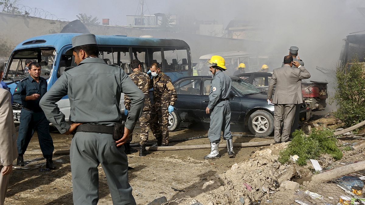 طالبان در پارکینگ وزارت دادگستری افغانستان بمب منفجر کرد