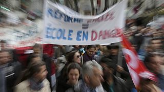 Γαλλία: Στους δρόμους για τα... Αρχαία Ελληνικά και τα Λατινικά!