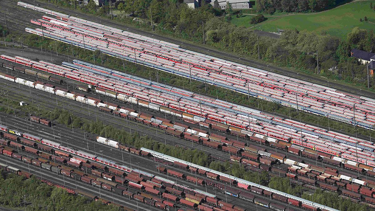 New strike halts German public rail services again
