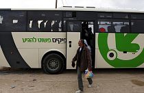 Nem kell külön buszon utazniuk a palesztinoknak Izraelben