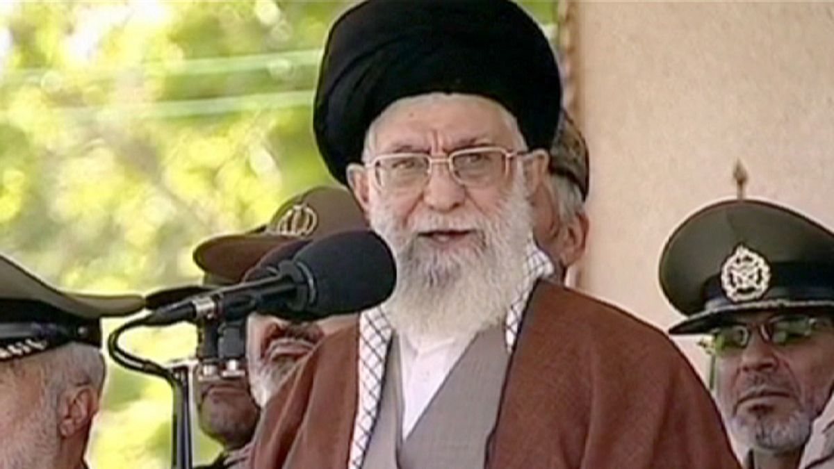 Ιράν: «Όχι» στους διεθνείς επιθεωρητές λέει ο Αγιατολάχ Αλί Χαμενεΐ