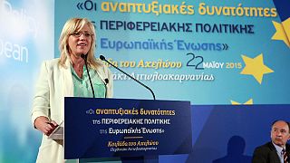 «Ανάσα 20 δις για την Ελλάδα» από την Επίτροπο Περιφερειών