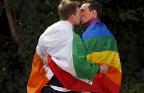 Az írek 62 százaléka igent mondott a melegházasságra