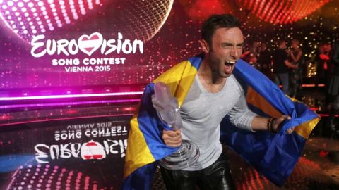 Sweden wins Eurovision Song Contest with 'Heroes'
