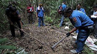 Tayland sınırında Arakan Müslümanlarına ait toplu mezar bulundu