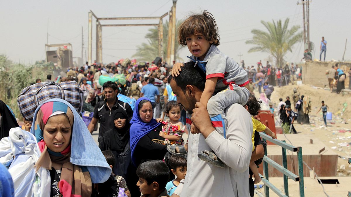 IŞİD'in ilerleyişi göçmen akını başlattı