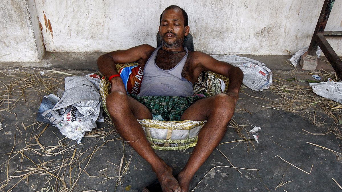 В Индии от жары умирают люди