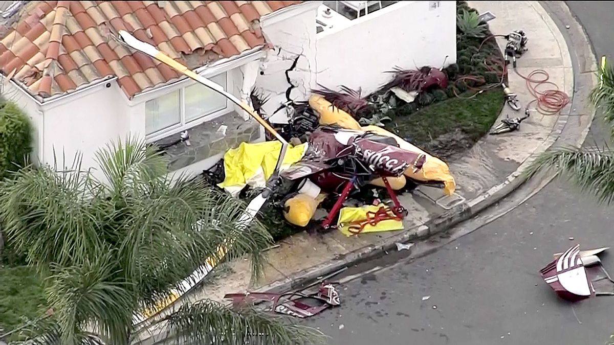 Image: Newport Beach, California, helicopter crash