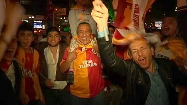 Galatasaray 20. şampiyonluğuna ulaştı Galatasaray 20. şampiyonluğuna ulaştı