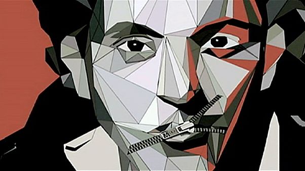 Έκκληση της συζύγου του μπλόγκερ που καταδικάστηκε σε 1.000 μαστιγώματα στη Δύση Έκκληση της συζύγου του μπλόγκερ που καταδικάστηκε σε 1.000 μαστιγώματα στη Δύση