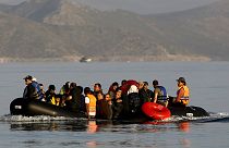 Ismét menekültek érkeztek Európába