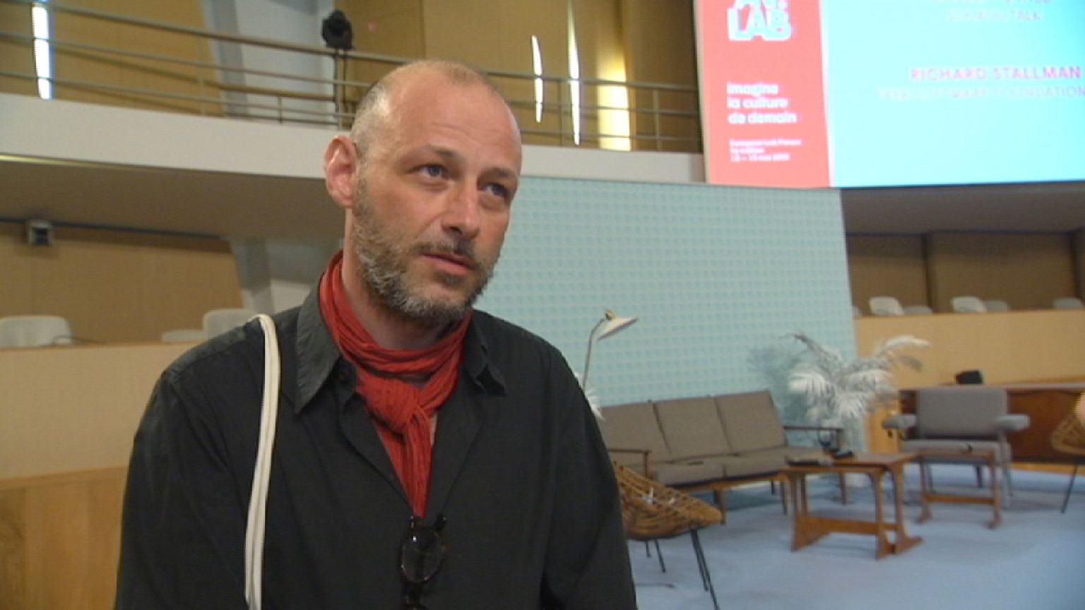 Jean-François Sanz : La génération de la cold wave « a décomplexé les gens »