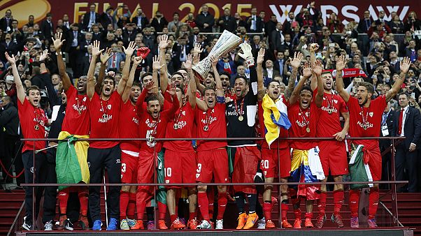 Europa League: trionfa il Siviglia, Dnipro battuto 3-2 Europa League: trionfa il Siviglia, Dnipro battuto 3-2