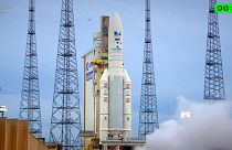 Ariane 5 roketinden 65. başarılı görev