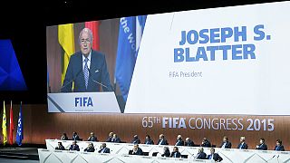 Sepp Blatter vise un 5ème mandat sur fond de chaos à la FIFA