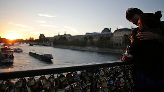 Αντίο στα λουκέτα της «Pont des Arts»!