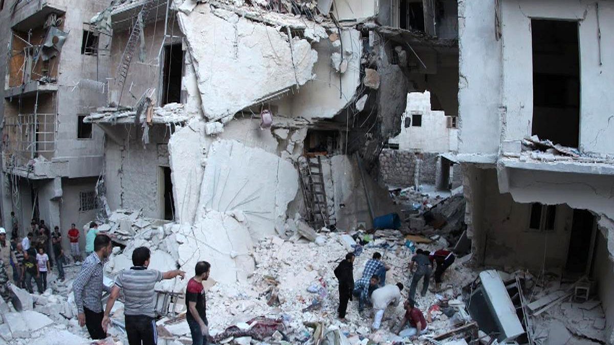 Сирия: "бочковые бомбы" и взорванная тюрьма Пальмиры