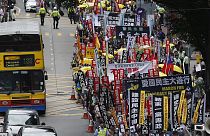 Unas 3.000 personas piden democracia en las calles de Hong Kong