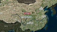 Hundreds missing as ferry sinks on China's Yangtze River