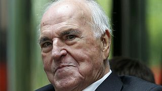 Allemagne : l'ex-chancelier Helmut Kohl hospitalisé en soins intensifs