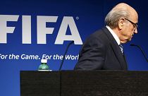 Sepp Blatter si dimette