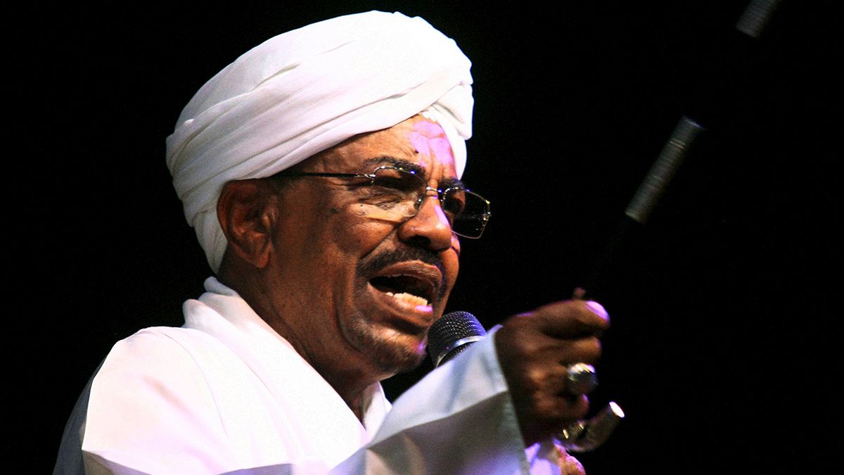 Sudan'da Devlet Başkanı El-Beşir yemin etti