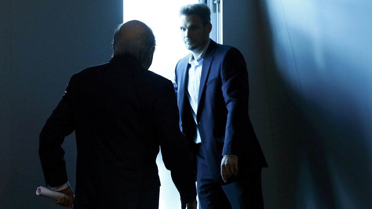 Blatter resigns as FIFA president amid reports FBI is set to investigate his role in scandal