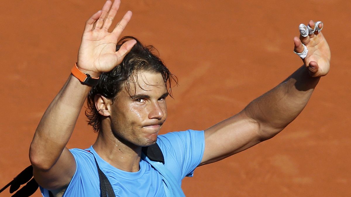 Roland-Garros: Djokovic sets up semi-final clash with Murray