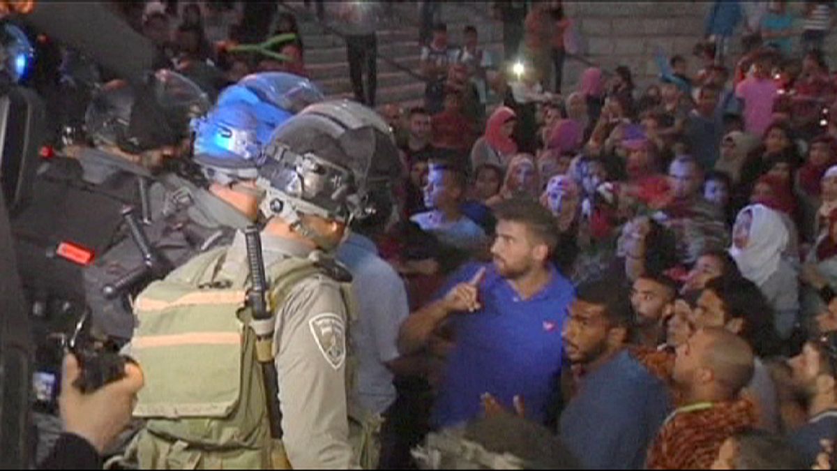 Israelische Sicherheitskräfte verhaften palästinensische Demonstranten
