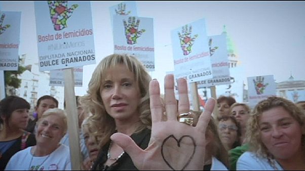 Multitudinaria protesta en Argentina contra la violencia machista Multitudinaria protesta en Argentina contra la violencia machista
