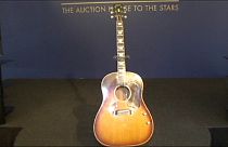 Σε δημοπρασία κιθάρα του Τζον Λένον που αγόρασε το 1962