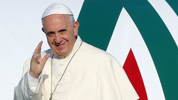 Papa Francis'i bekleyen Bosna Hersek ziyaretçi akınına uğradı Papa Francis'i bekleyen Bosna Hersek ziyaretçi akınına uğradı