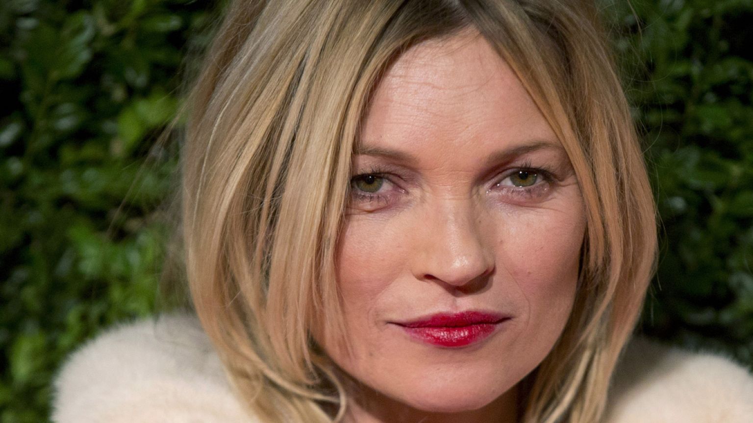 Keine schönen Ferien? Easyjet lässt Kate Moss von der Polizei abholen