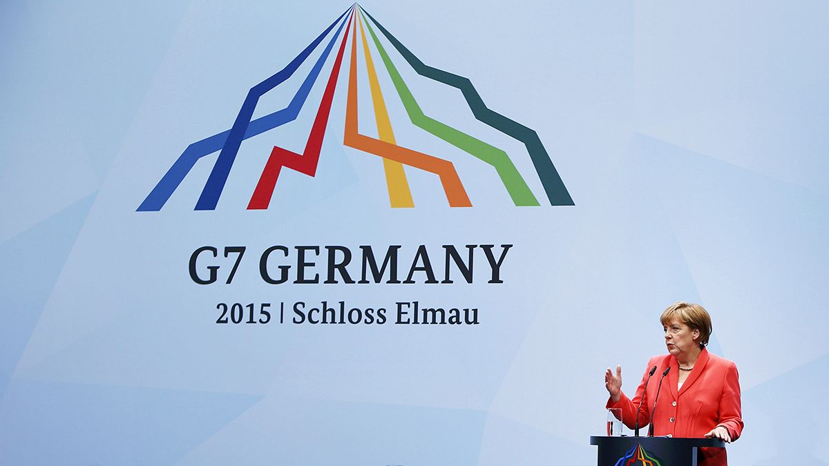 Меркель: G7 готова ужесточить санкции против России
